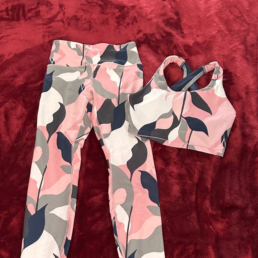 Ellie Pink Gray Navy Leaf-Print Active Set - Sports Bra + Leggings Size S